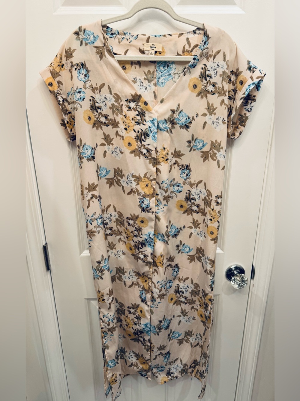 entro Beige Maxi Dress with Blue & Yellow Floral Print Snap Closure